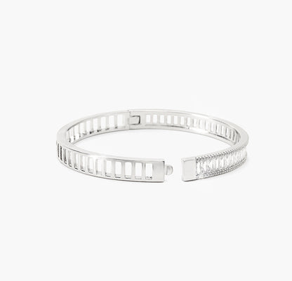 Ursa Silver Bangle