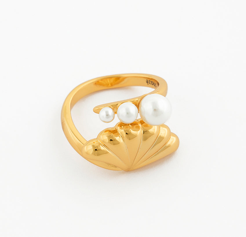 Coast's Crest Ring