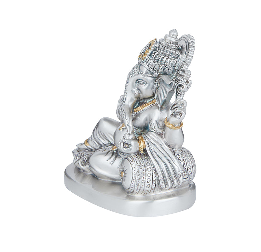 Little Sitting Ganesha