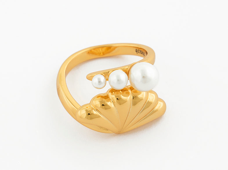 Coast's Crest Ring