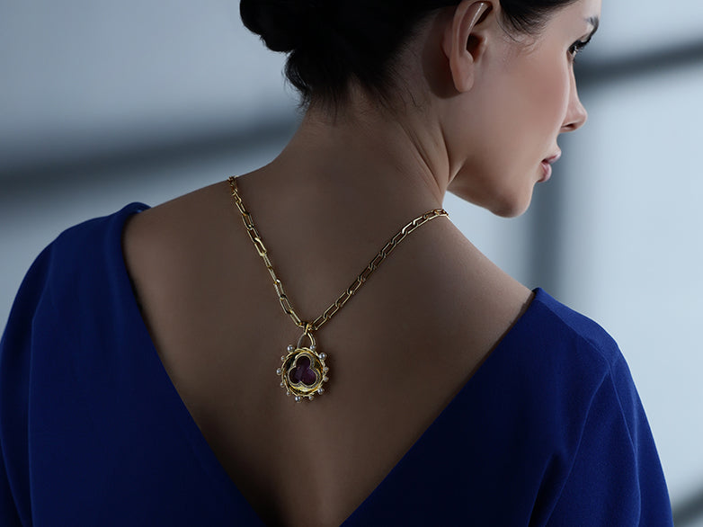 Victrix Golden Necklace