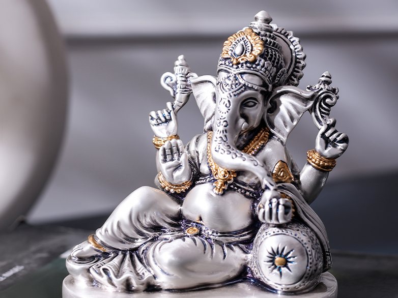 Little Sitting Ganesha